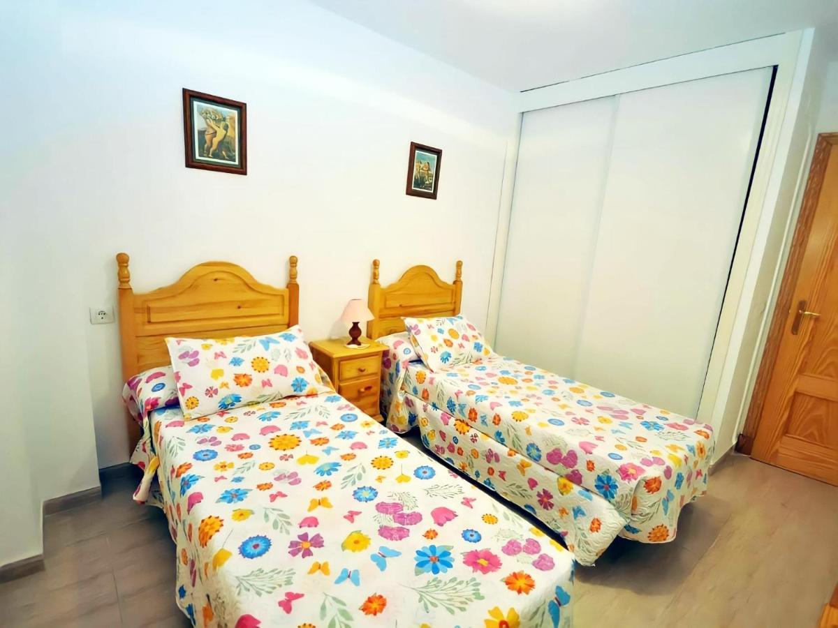 Apartamento Junto Al Mar Piscina Solo Familias Conil De La Frontera Esterno foto