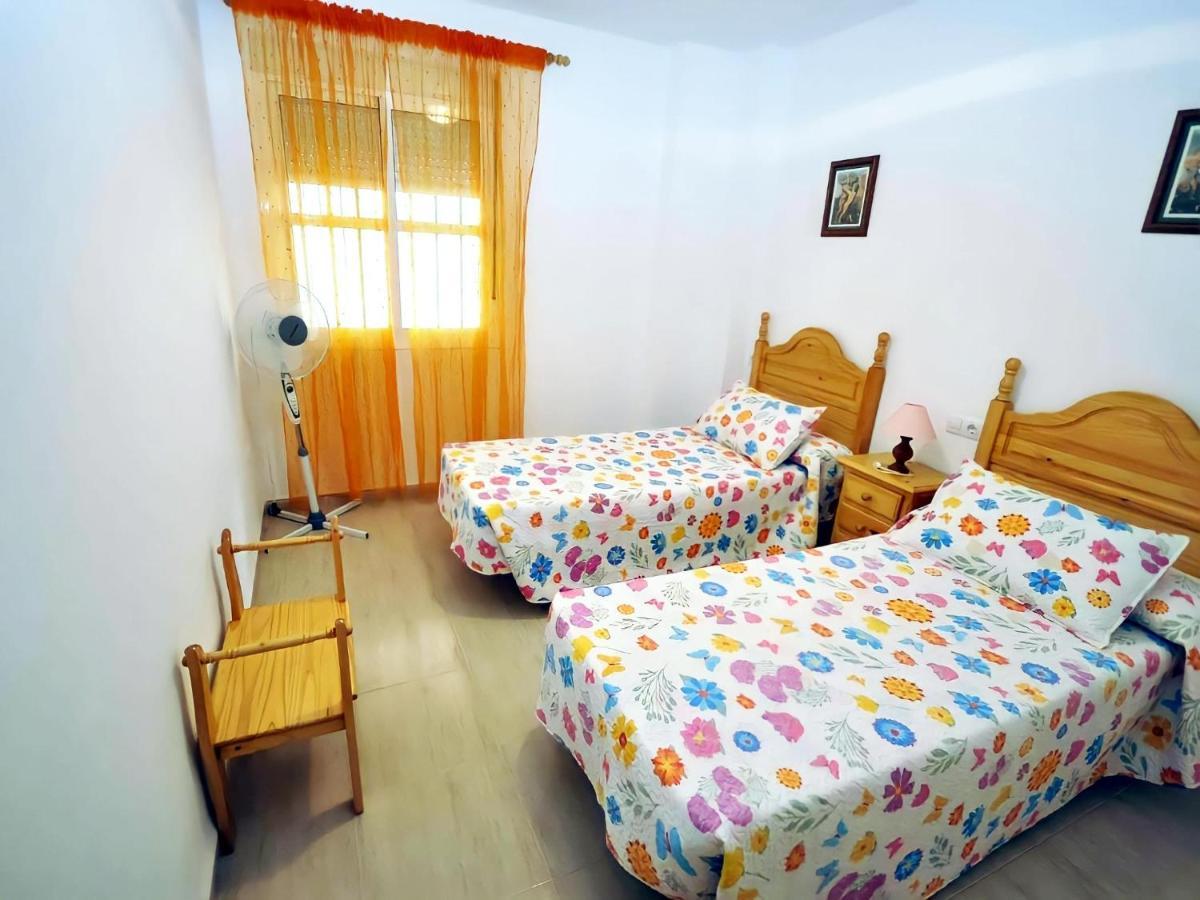 Apartamento Junto Al Mar Piscina Solo Familias Conil De La Frontera Esterno foto