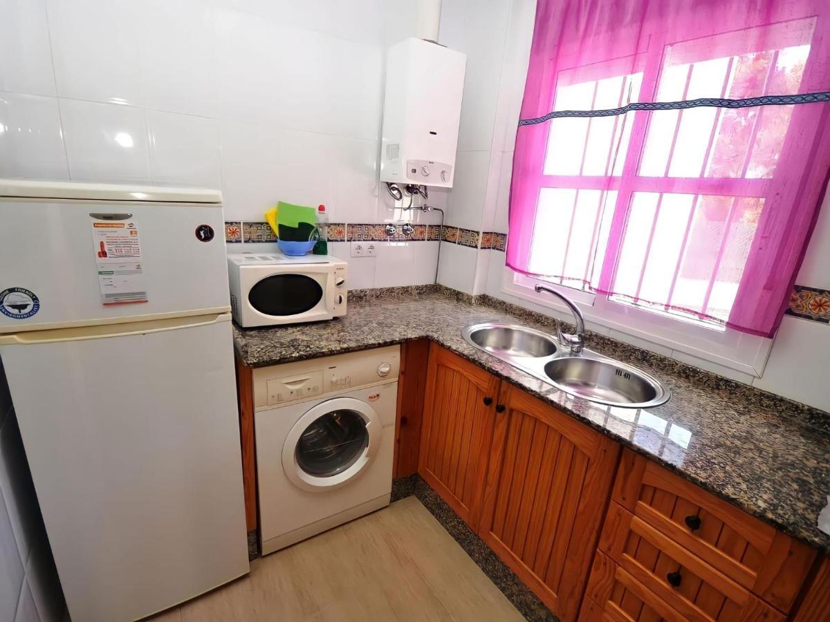 Apartamento Junto Al Mar Piscina Solo Familias Conil De La Frontera Esterno foto