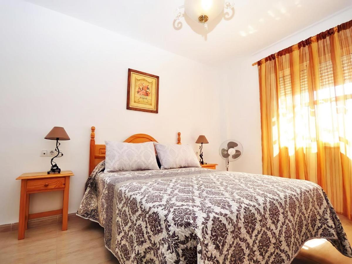 Apartamento Junto Al Mar Piscina Solo Familias Conil De La Frontera Esterno foto