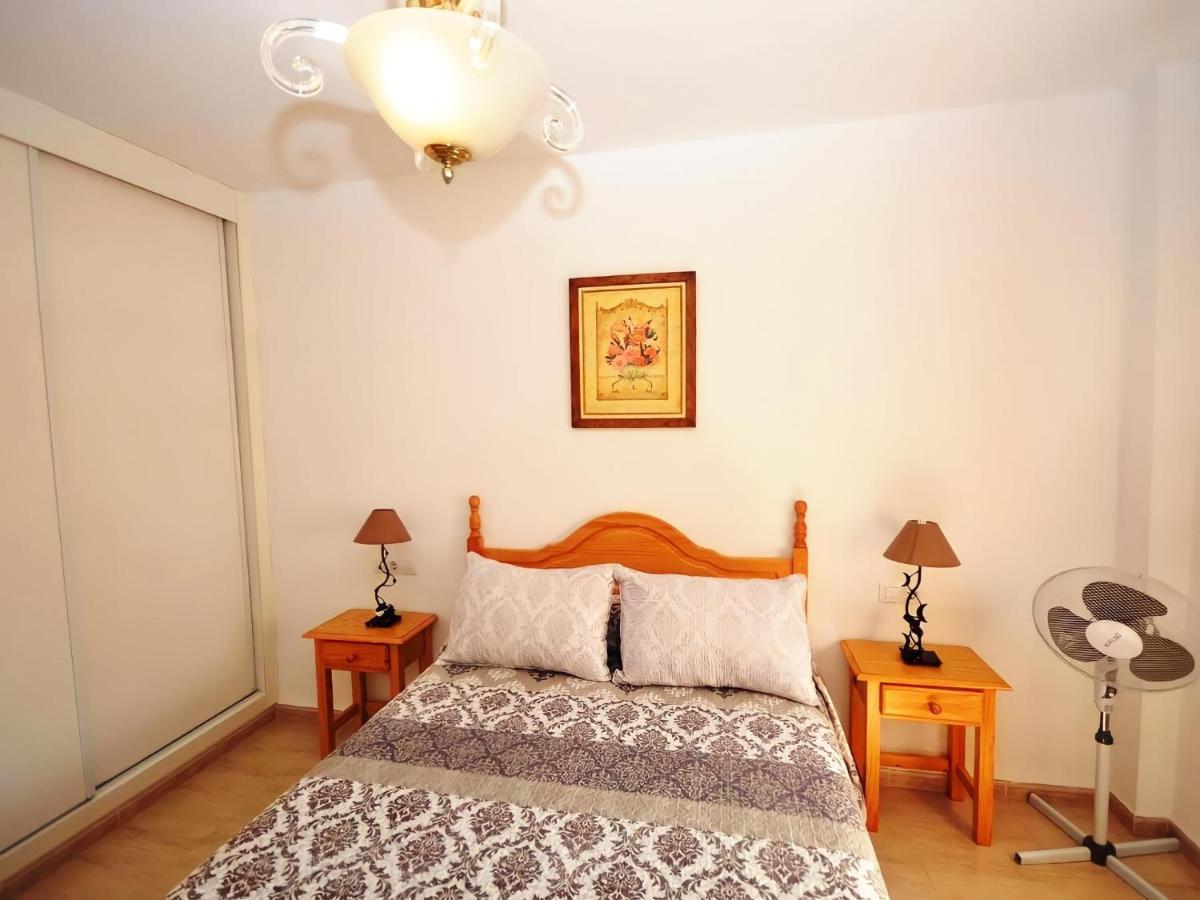 Apartamento Junto Al Mar Piscina Solo Familias Conil De La Frontera Esterno foto